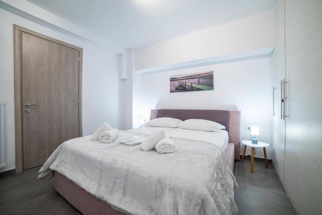 Brand New Aprt With Backyard In Lycabettus Hill ! Apartment Athena Bagian luar foto