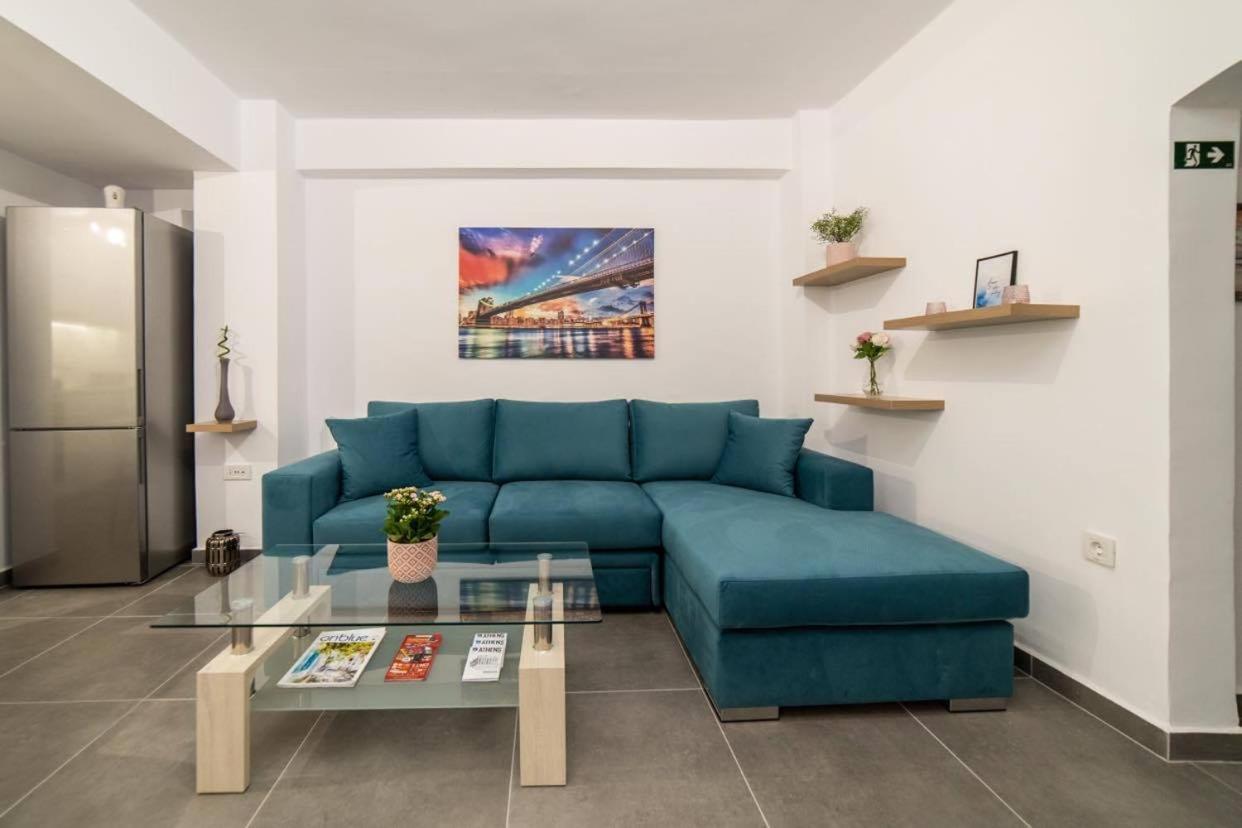 Brand New Aprt With Backyard In Lycabettus Hill ! Apartment Athena Bagian luar foto