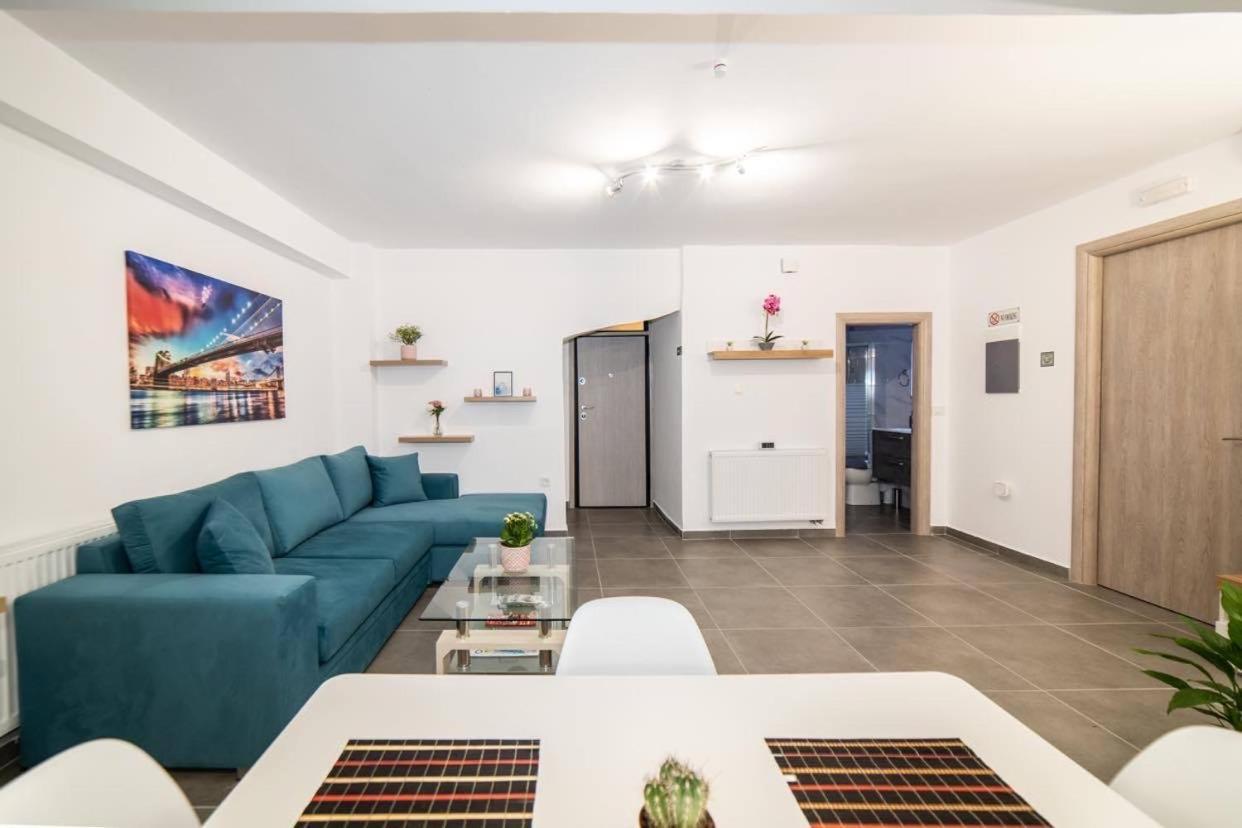 Brand New Aprt With Backyard In Lycabettus Hill ! Apartment Athena Bagian luar foto